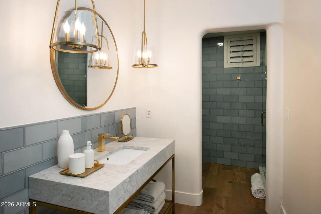 Real Estate Picture 30