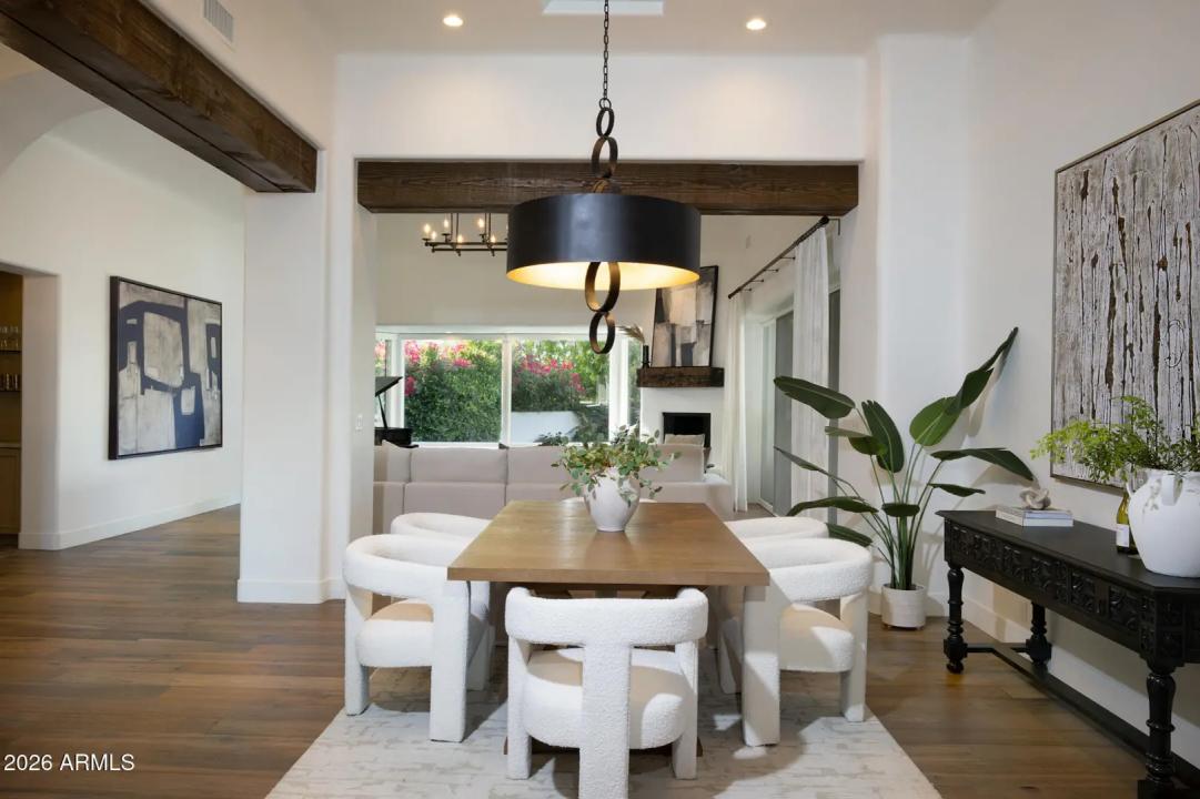 Real Estate Picture 13