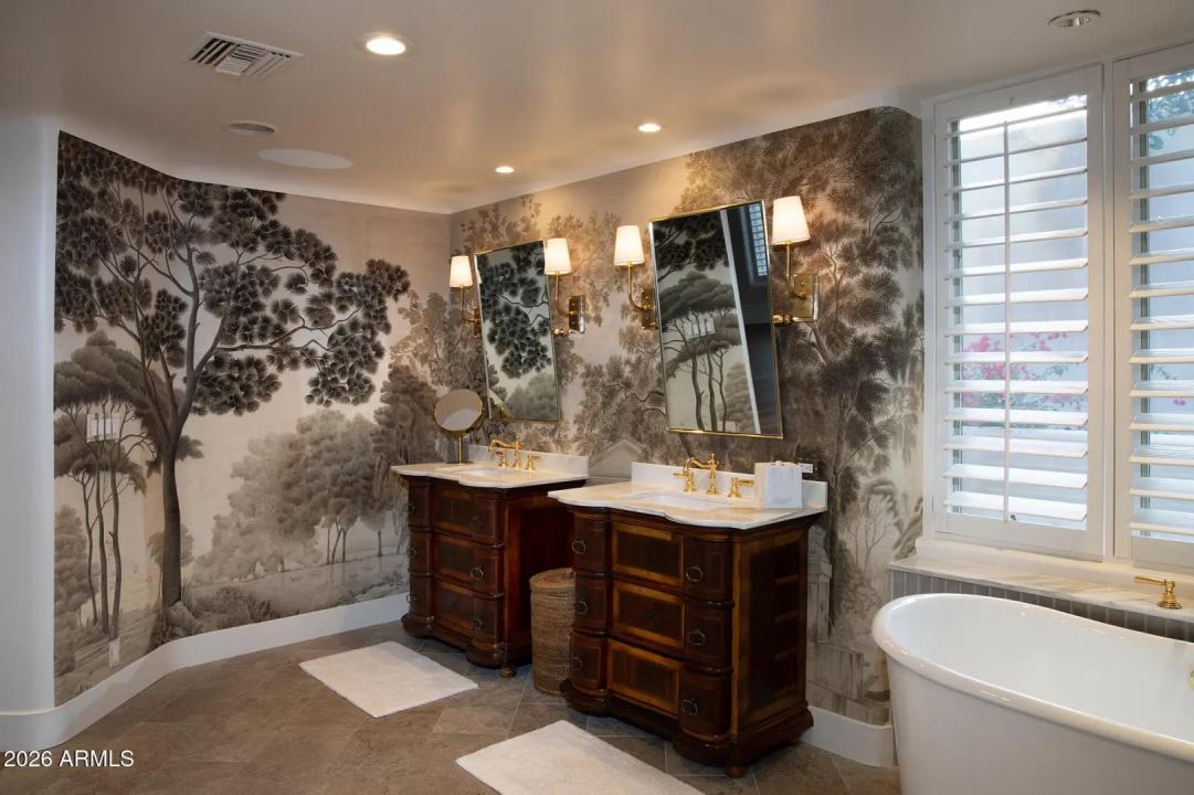 Real Estate Picture 21