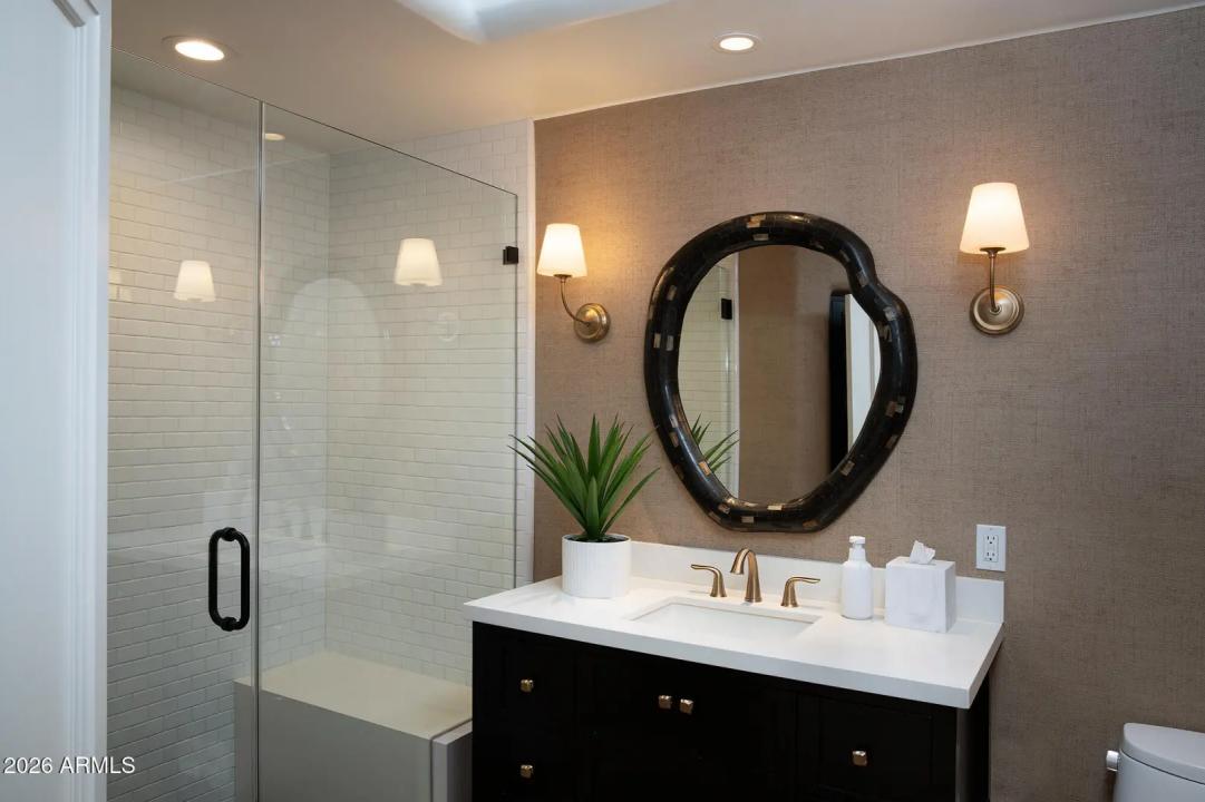 Real Estate Picture 33