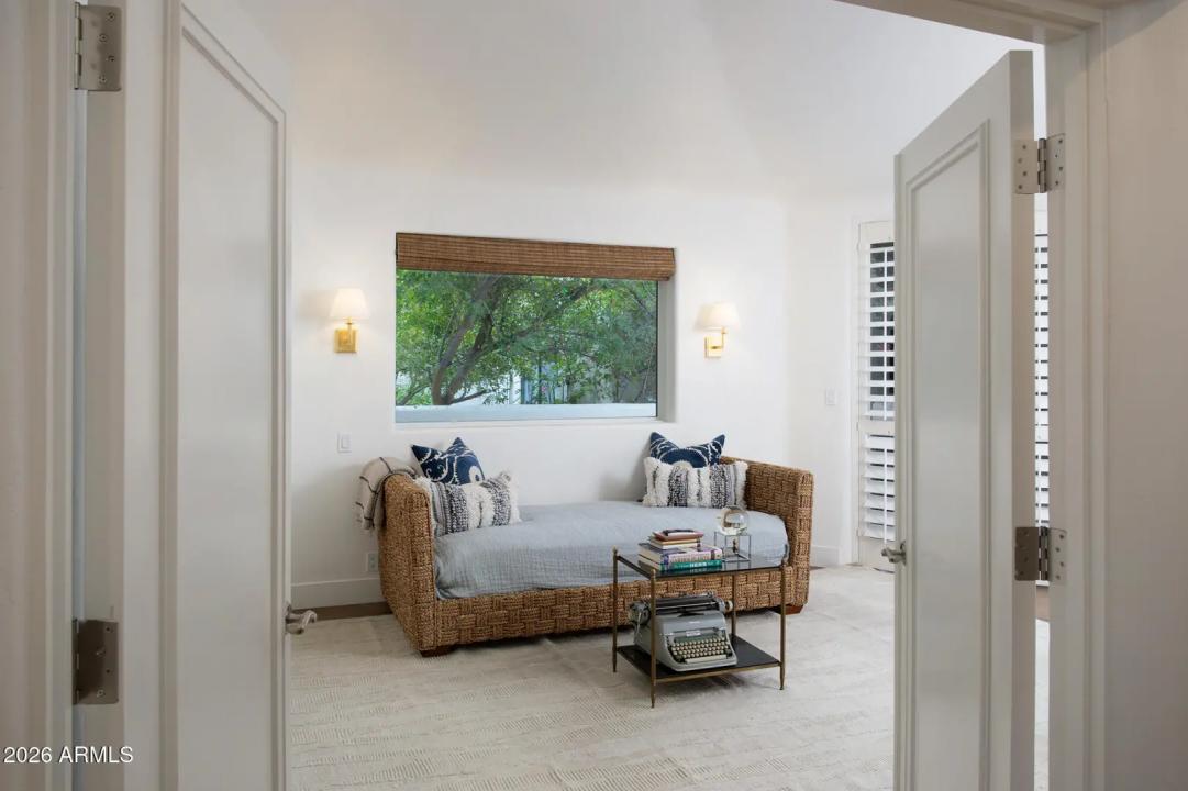 Real Estate Picture 32