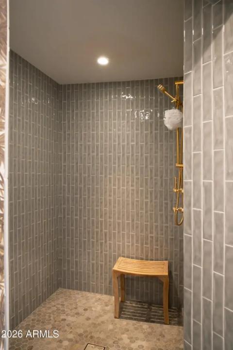 Real Estate Picture 30