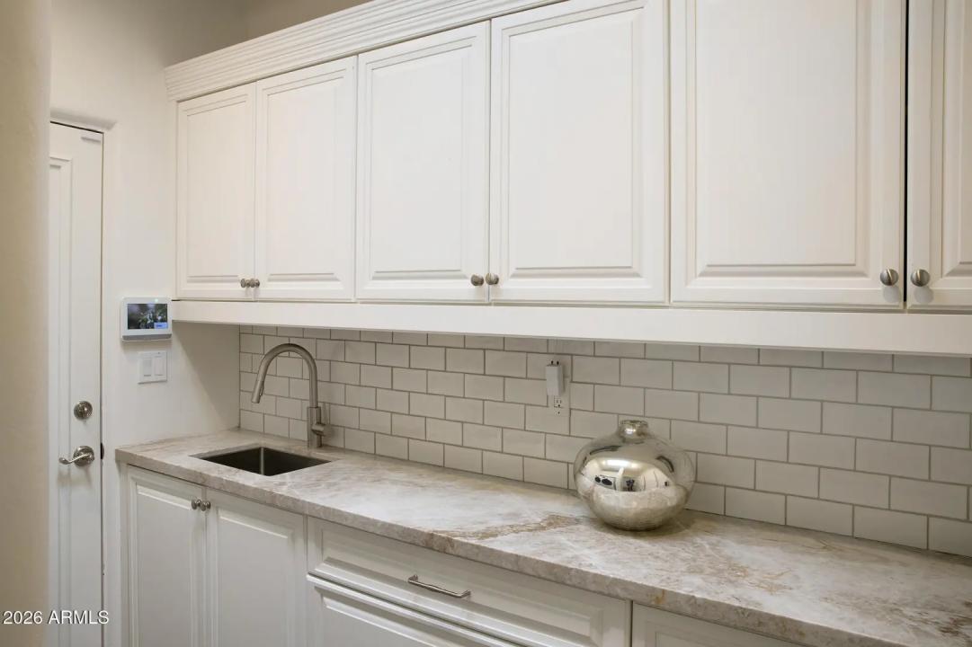 Real Estate Picture 48