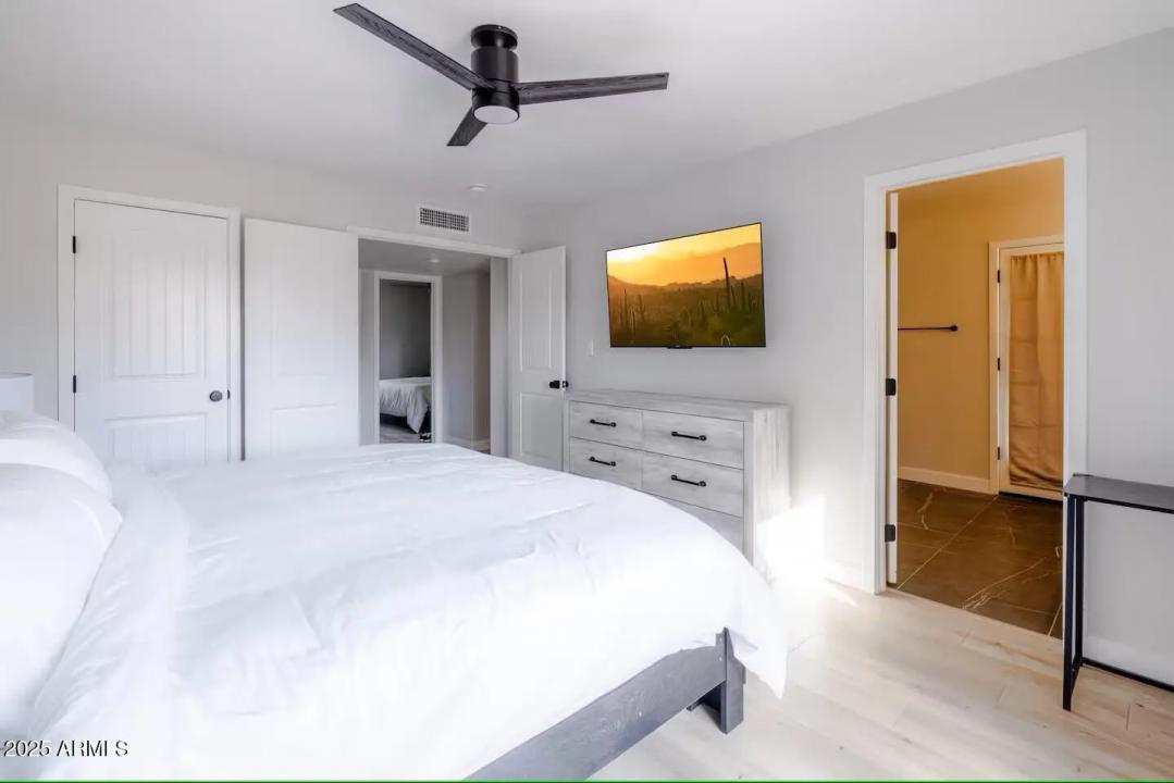 Real Estate Picture 9