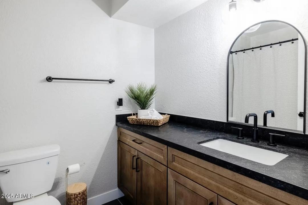 Real Estate Picture 14