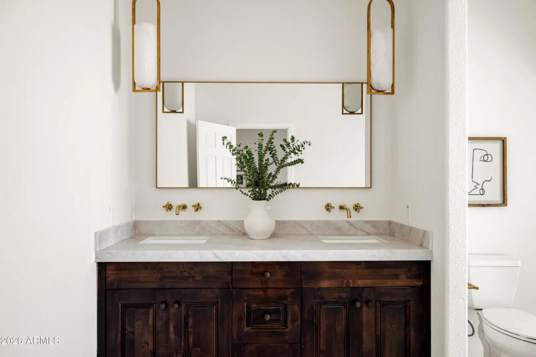 Real Estate Picture 33