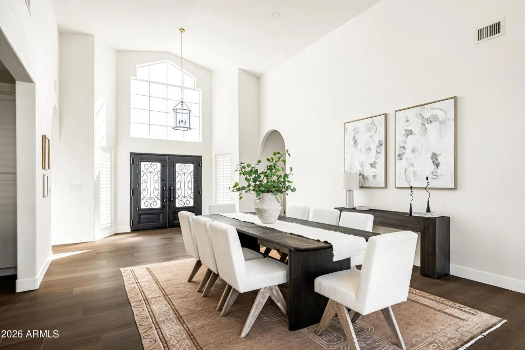 Real Estate Picture 6