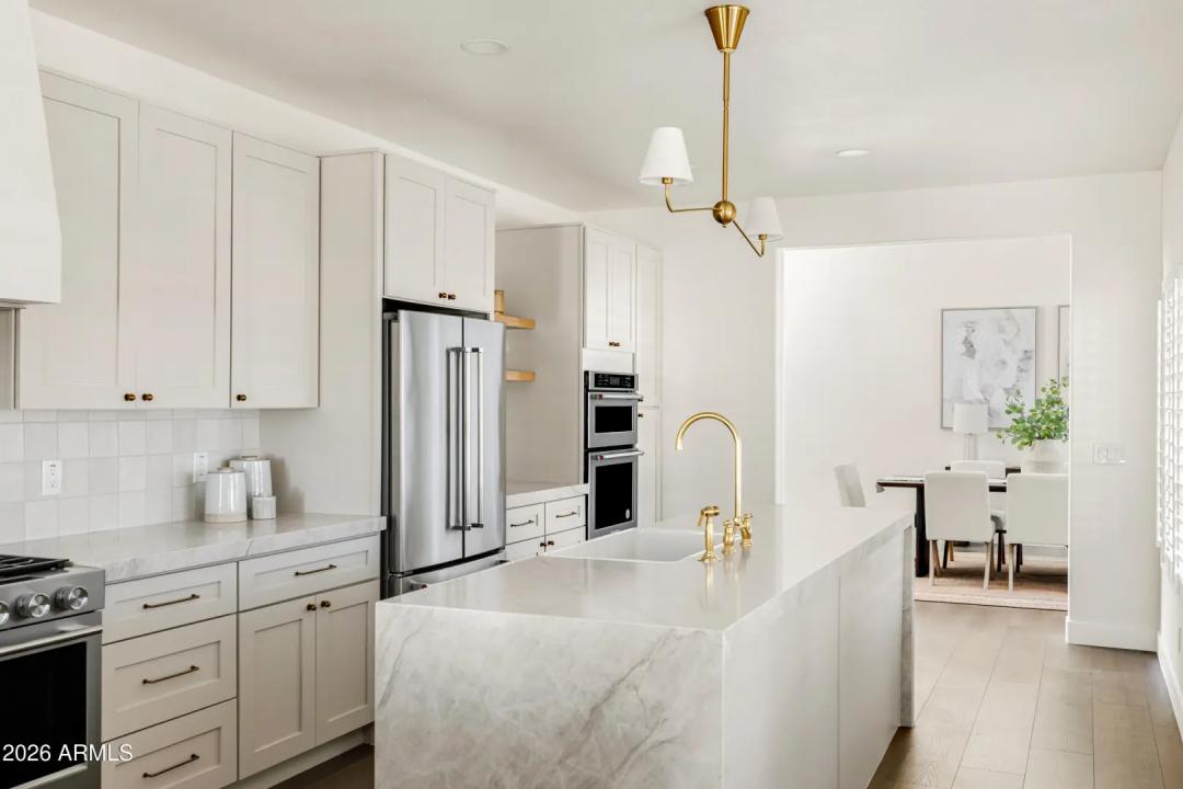 Real Estate Picture 13