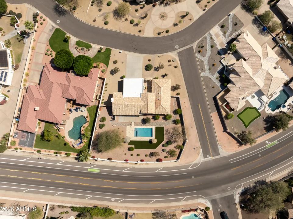 Real Estate Picture 60