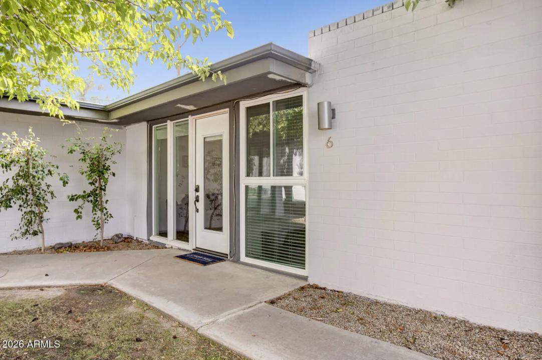 Real Estate Picture 2