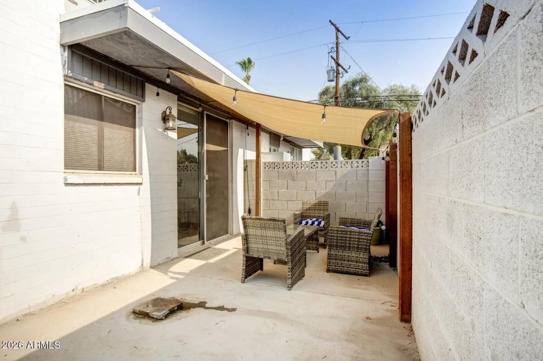 Real Estate Picture 16