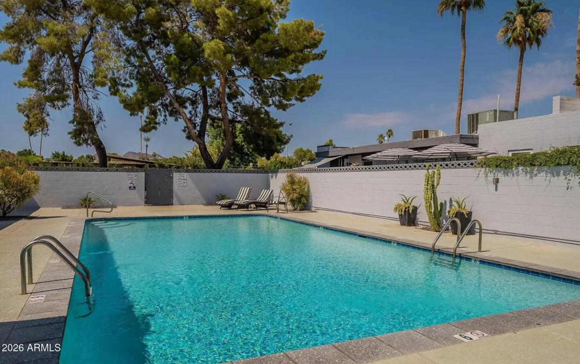 Real Estate Picture 21