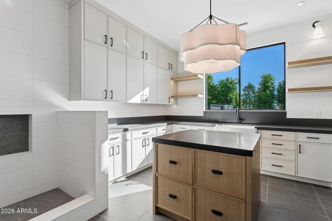 Real Estate Picture 51