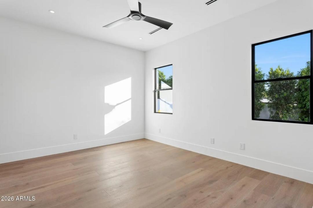 Real Estate Picture 57