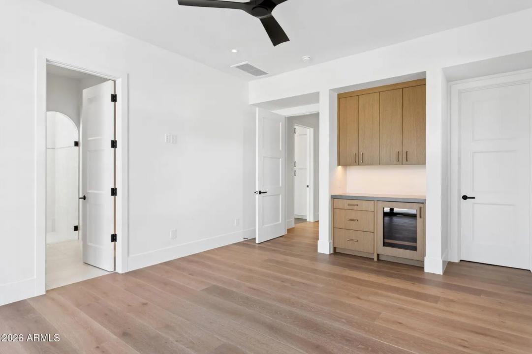 Real Estate Picture 53