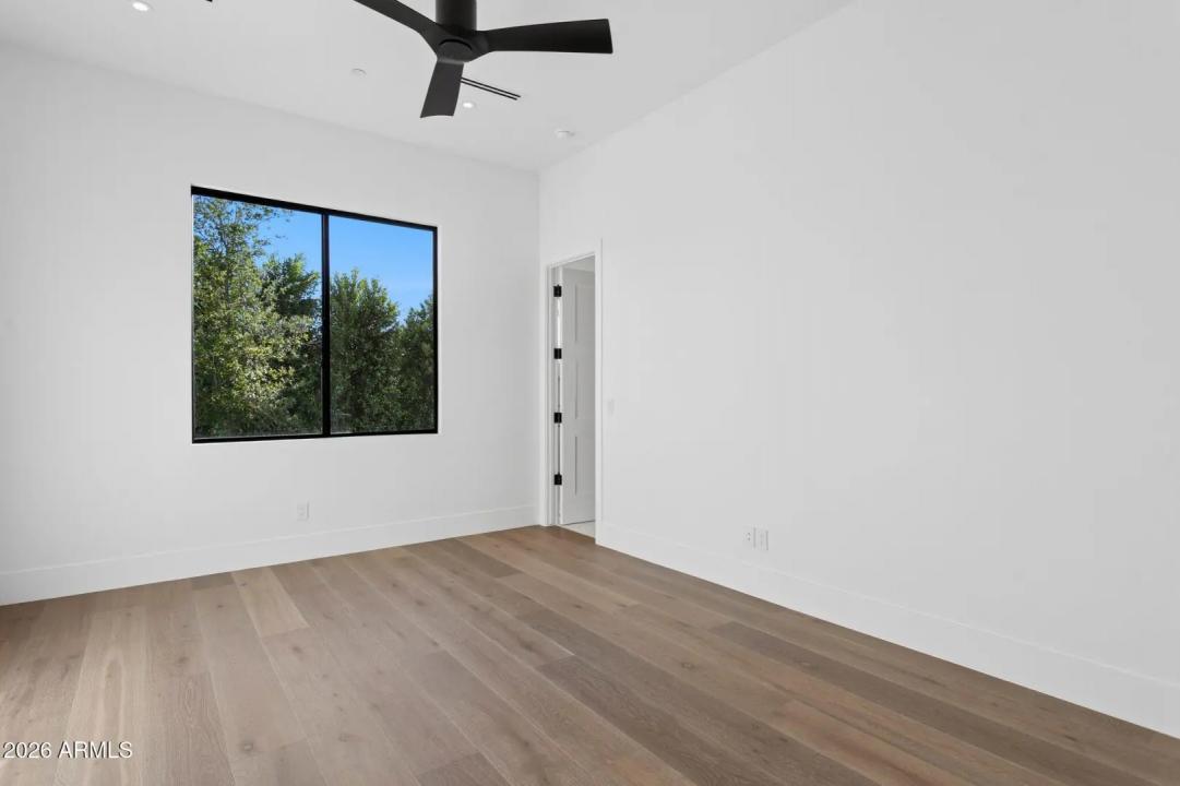 Real Estate Picture 56