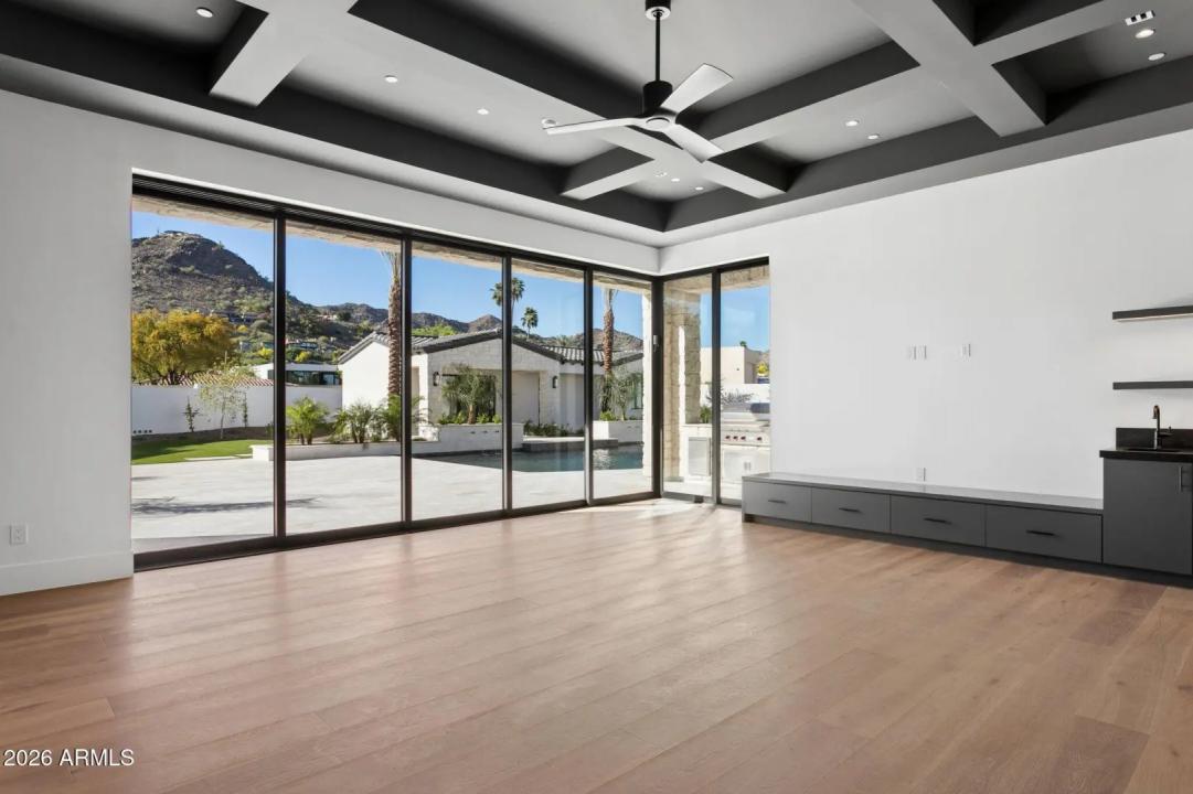 Real Estate Picture 44