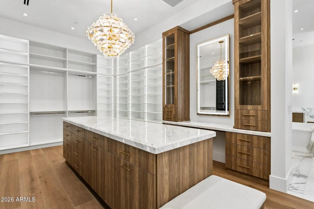 Real Estate Picture 36