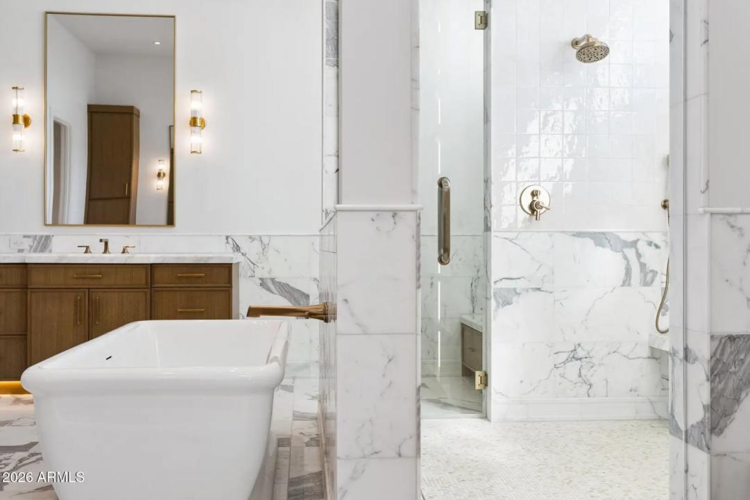 Real Estate Picture 30