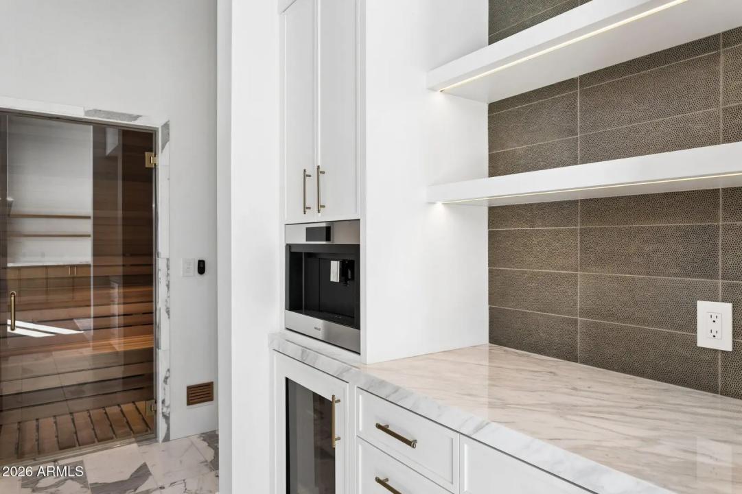 Real Estate Picture 34