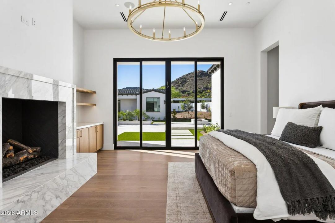 Real Estate Picture 28