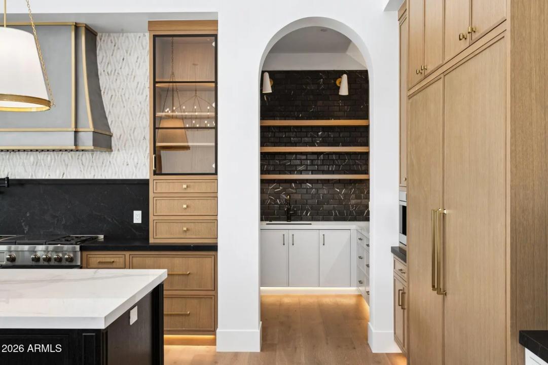 Real Estate Picture 21