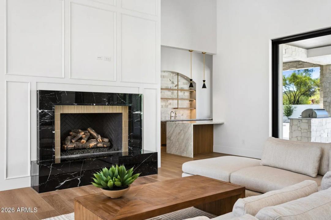 Real Estate Picture 13