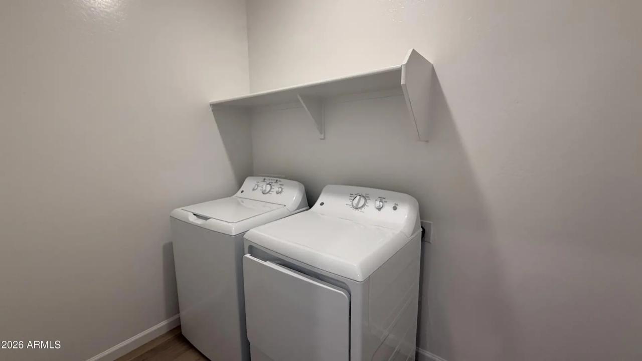 Real Estate Picture 19