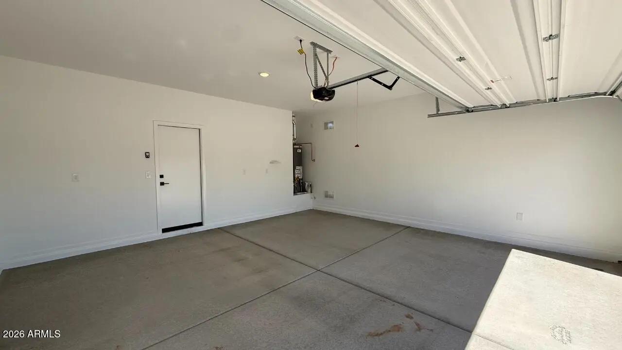 Real Estate Picture 24