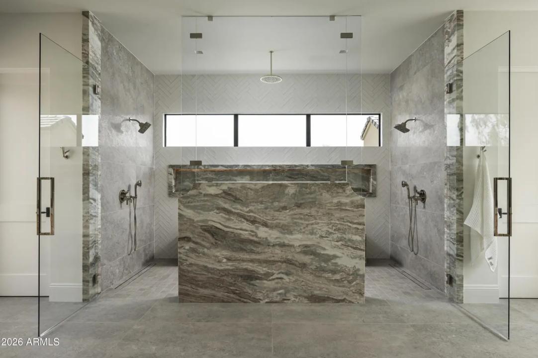 Real Estate Picture 16