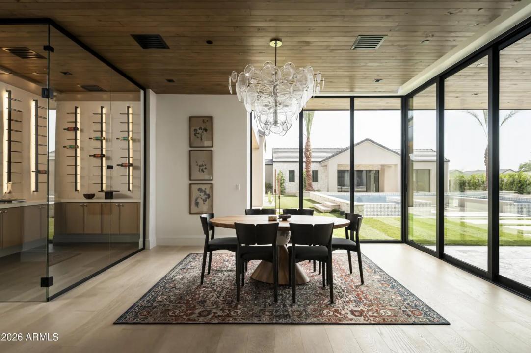 Real Estate Picture 6