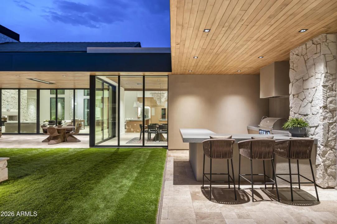 Real Estate Picture 33