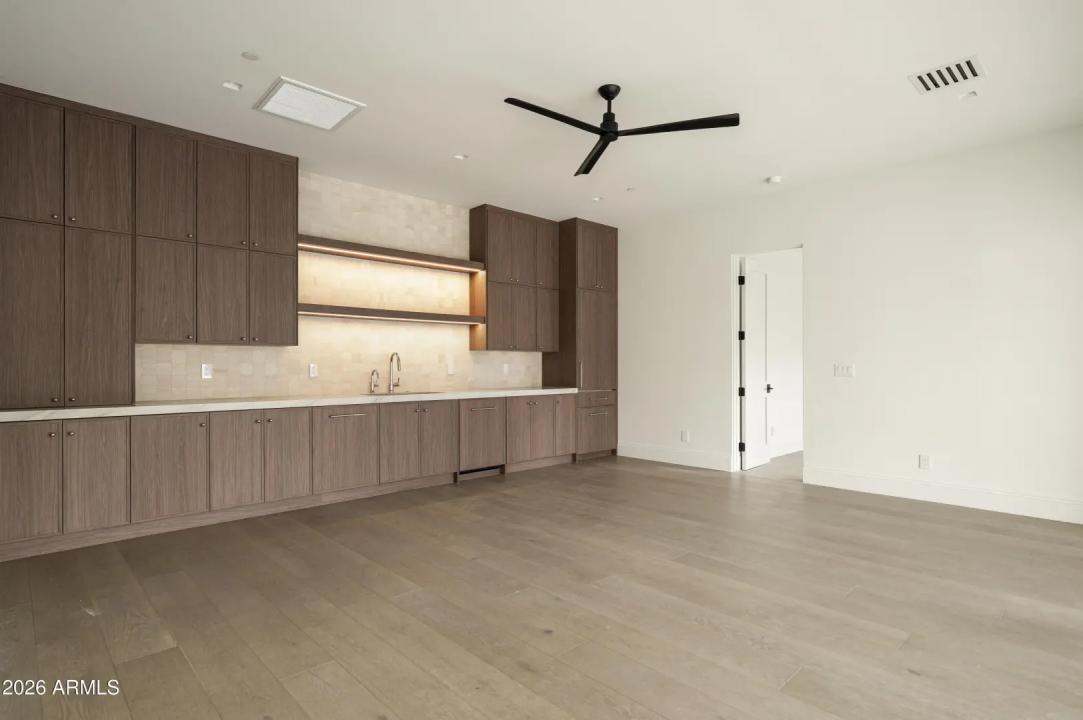 Real Estate Picture 41