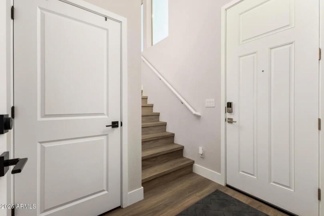 Real Estate Picture 32