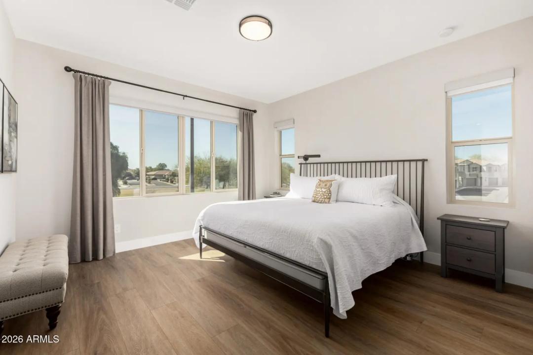 Real Estate Picture 17