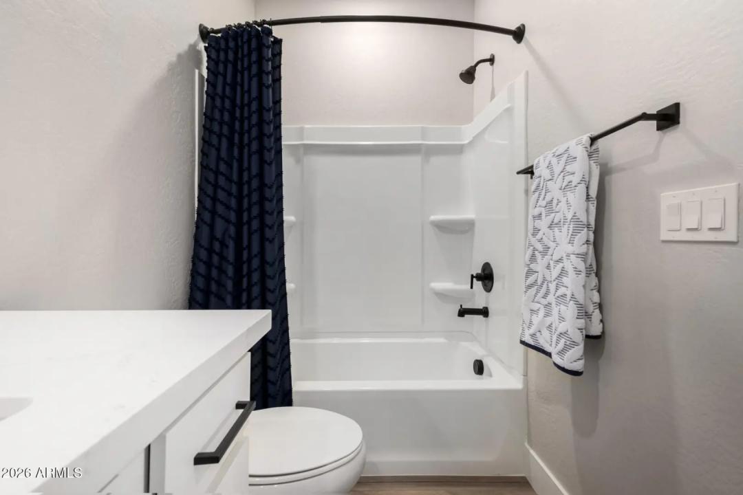 Real Estate Picture 29