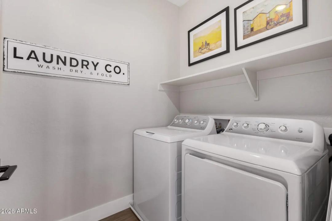 Real Estate Picture 30