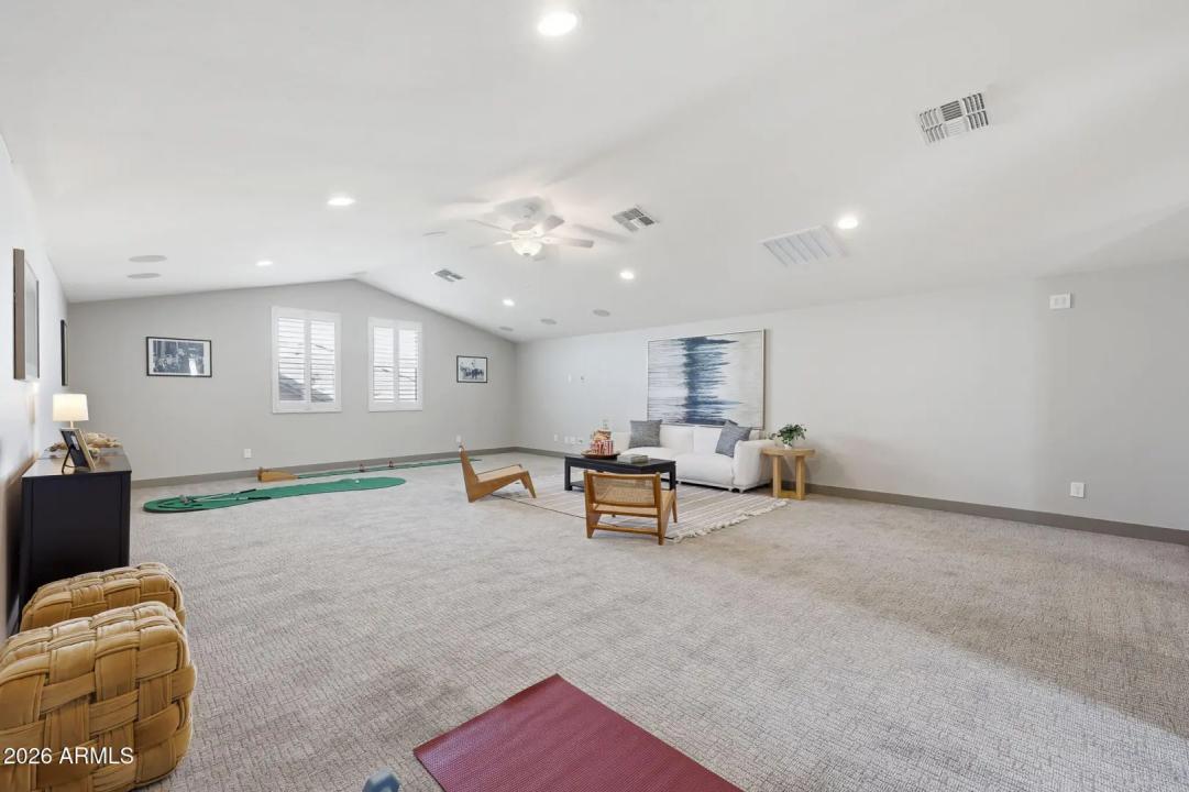 Real Estate Picture 26