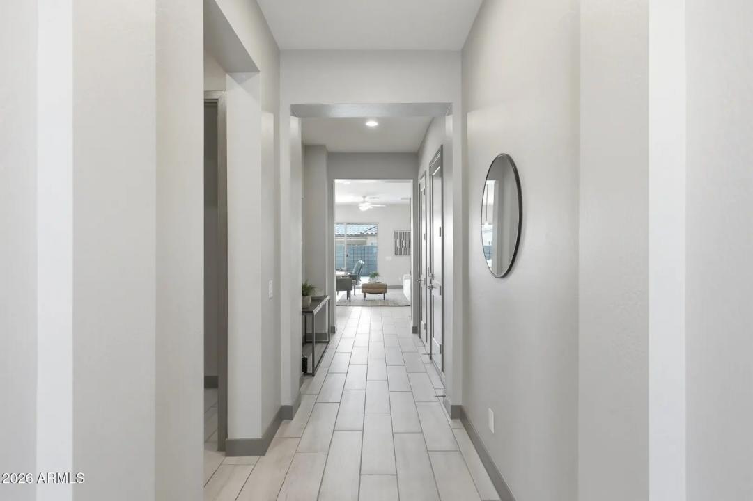 Real Estate Picture 12