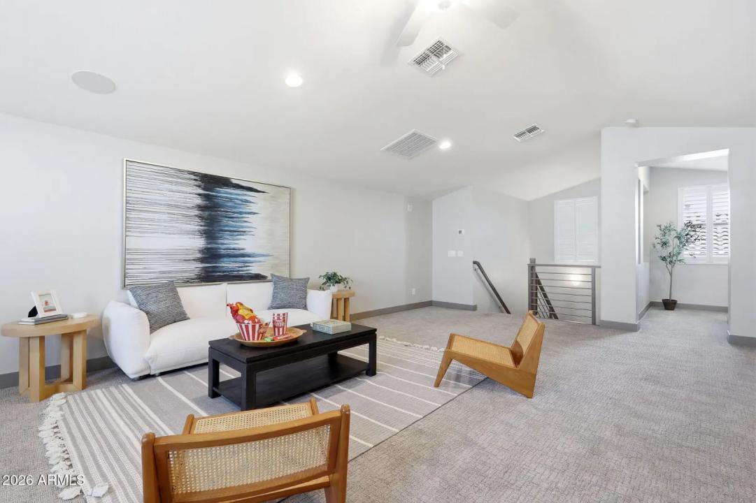 Real Estate Picture 25