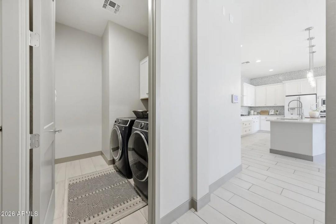 Real Estate Picture 21