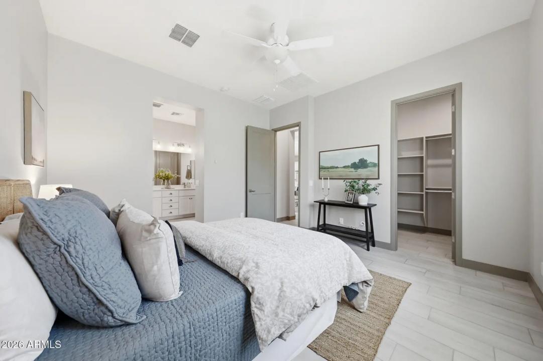 Real Estate Picture 17