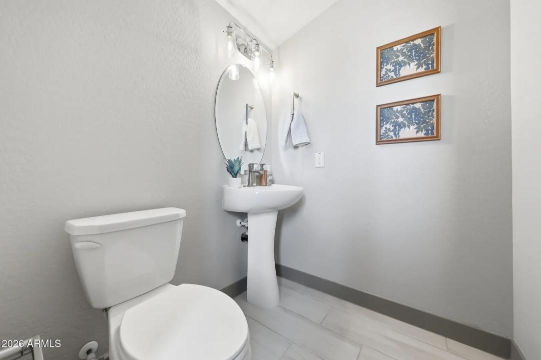 Real Estate Picture 28