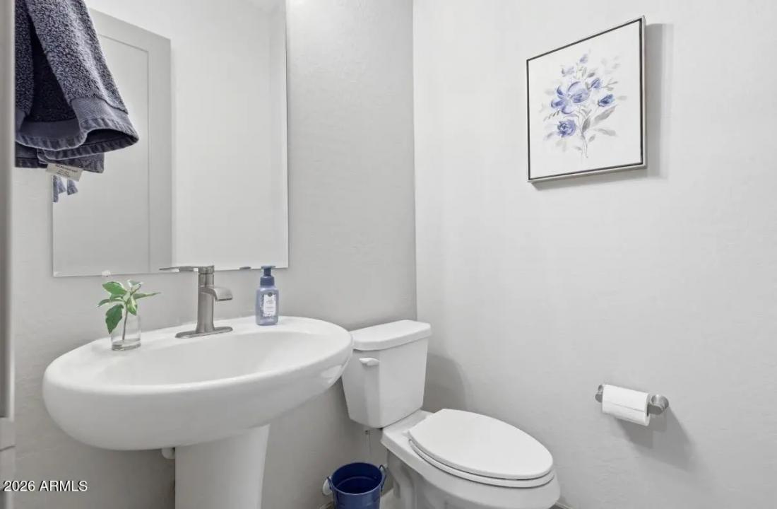 Real Estate Picture 23