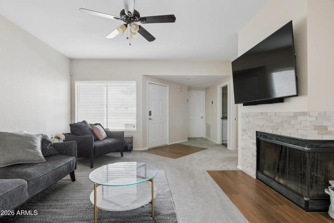 Real Estate Picture 9