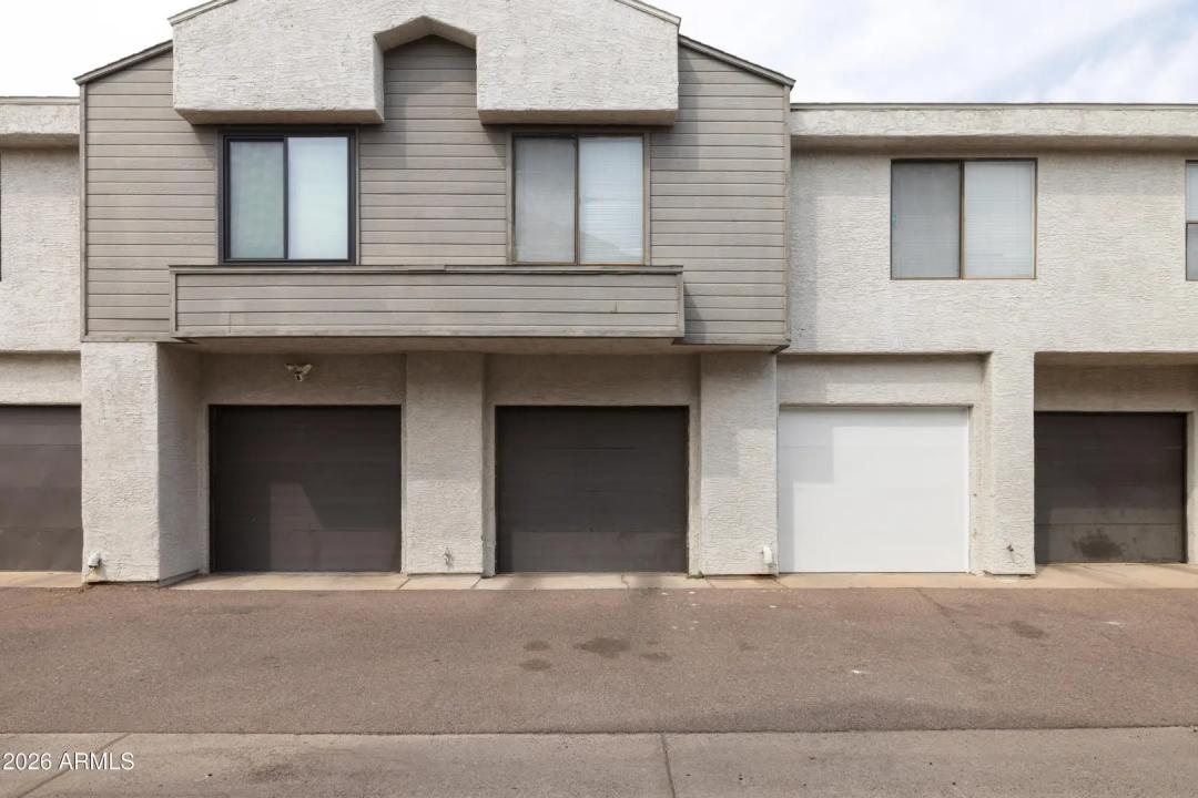 Real Estate Picture 19