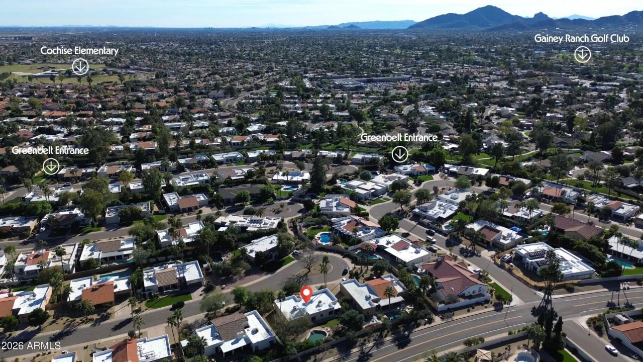 Real Estate Picture 4