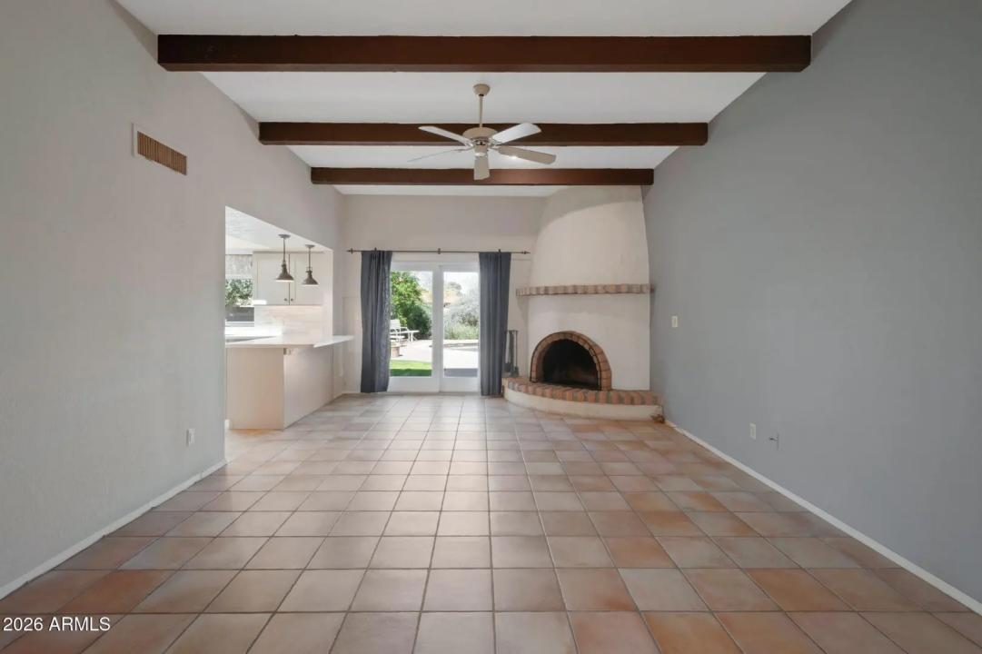 Real Estate Picture 6