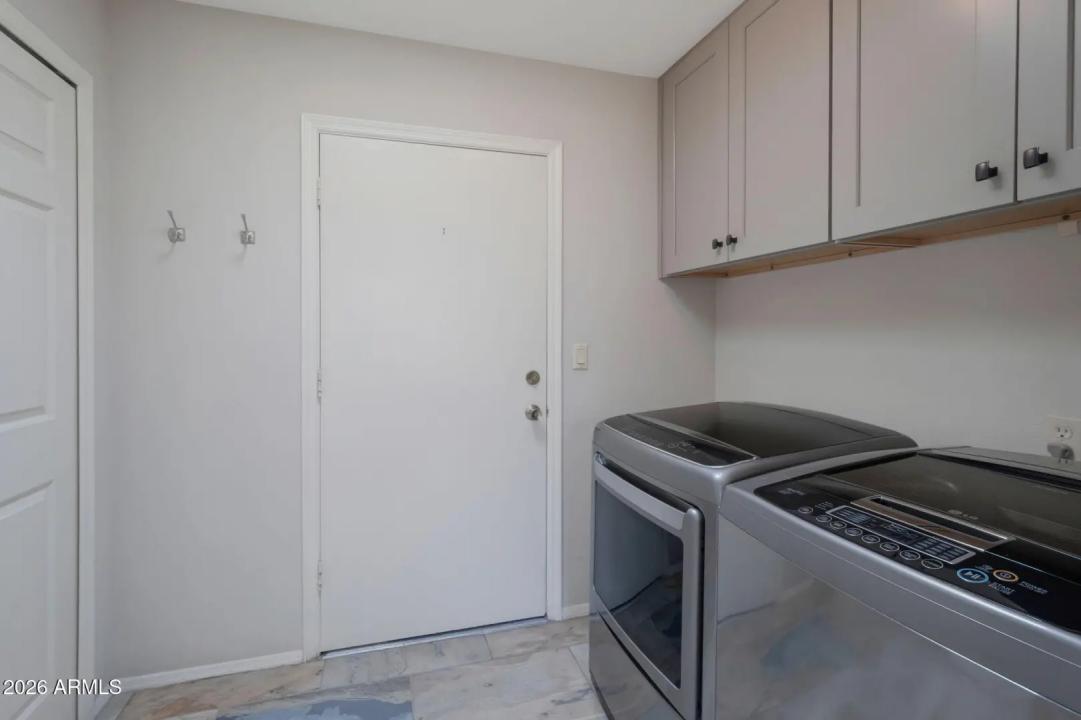 Real Estate Picture 21