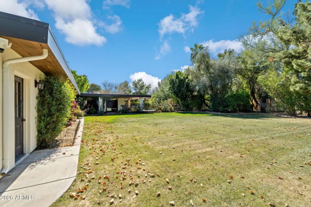 Real Estate Picture 44